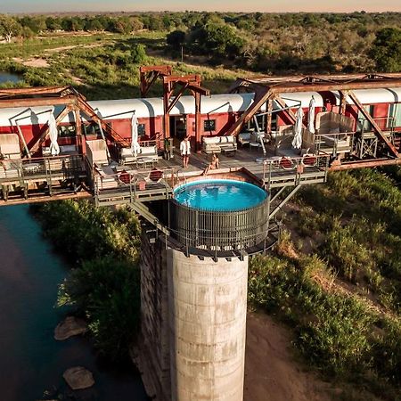 Kruger Shalati - Train On The Bridge & Garden Suites Skukuza Bagian luar foto