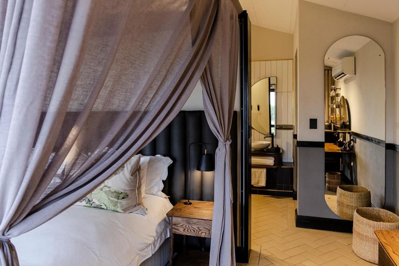 Kruger Shalati - Train On The Bridge & Garden Suites Skukuza Bagian luar foto
