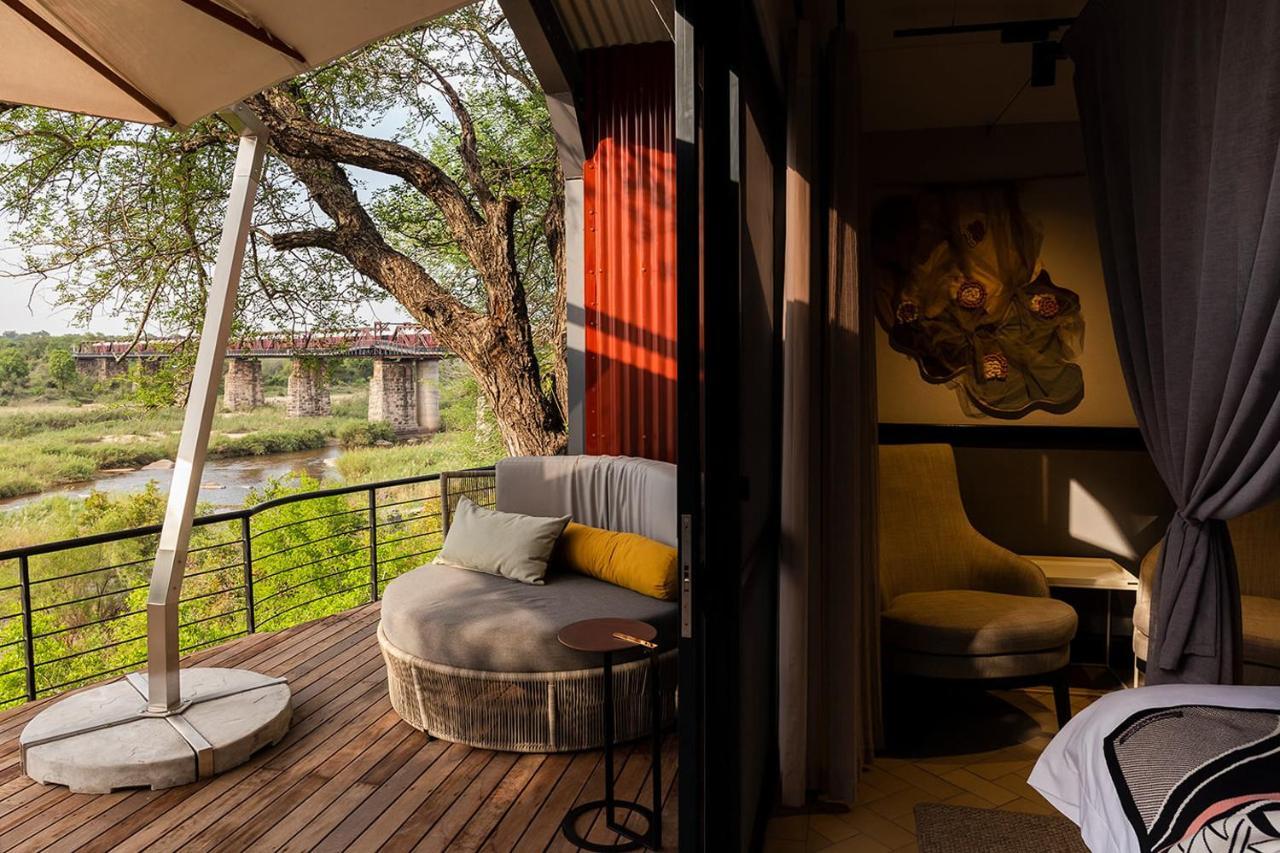 Kruger Shalati - Train On The Bridge & Garden Suites Skukuza Bagian luar foto