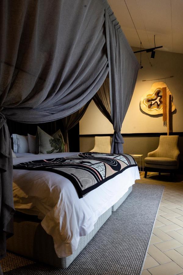 Kruger Shalati - Train On The Bridge & Garden Suites Skukuza Bagian luar foto