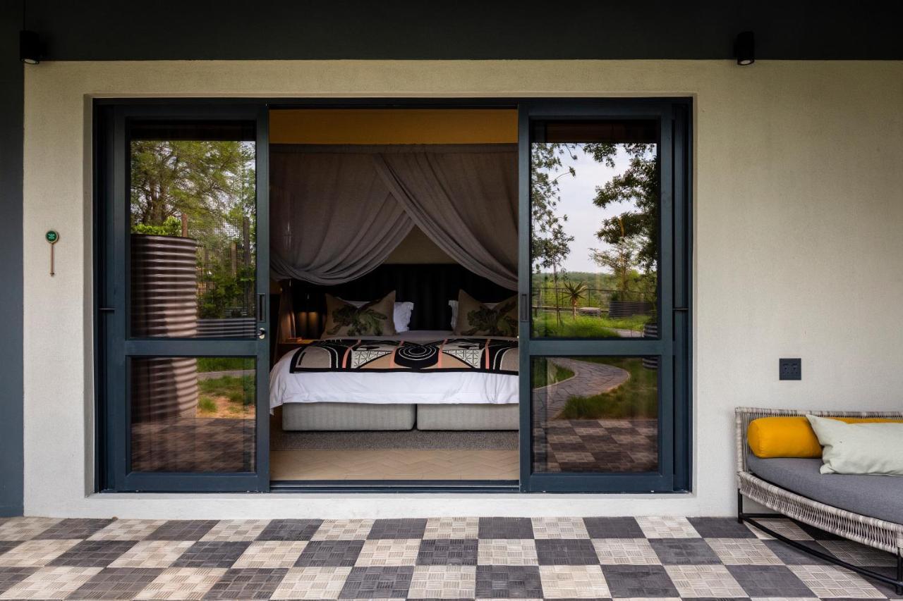 Kruger Shalati - Train On The Bridge & Garden Suites Skukuza Bagian luar foto